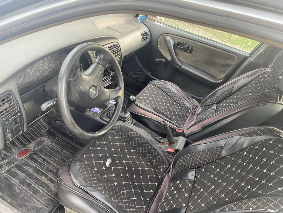 Ниссан примера 1993