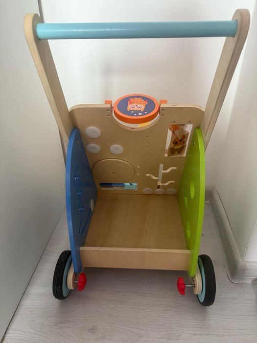 дървена проходилка (уокър