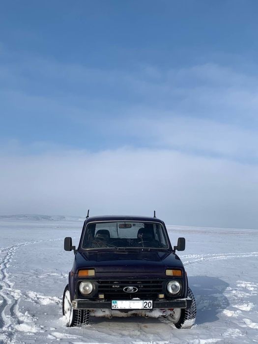 Продам ниву 2121