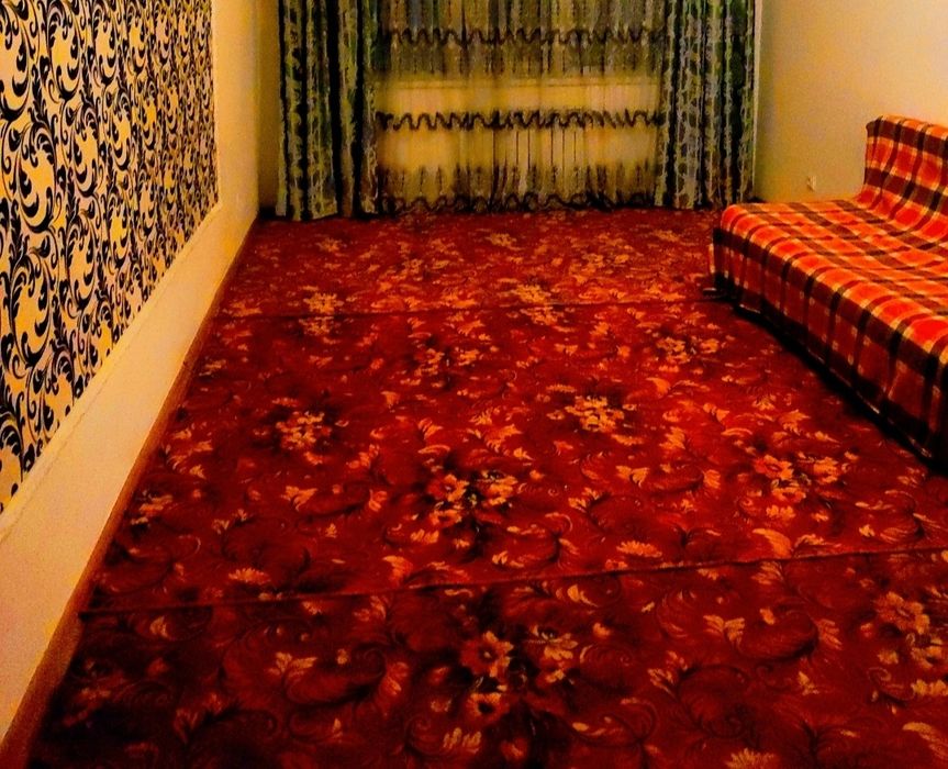 Продам ковры разные