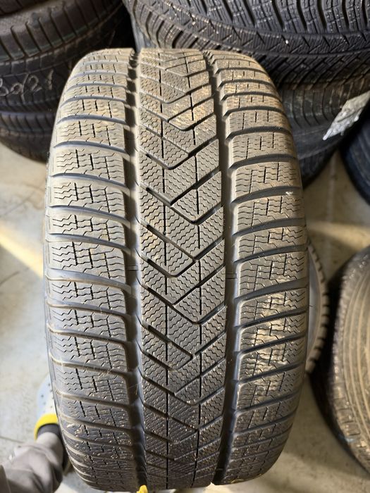 245 45 20/275 40 20 pirelli iarna m+s  runflat/steluta 2024 8mm noi