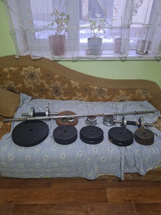 Продаётся гантели И штанга