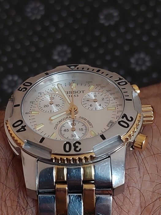 Продам аригинал швецарский чыси тиссот
