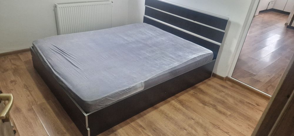 Închiriez garsoniera