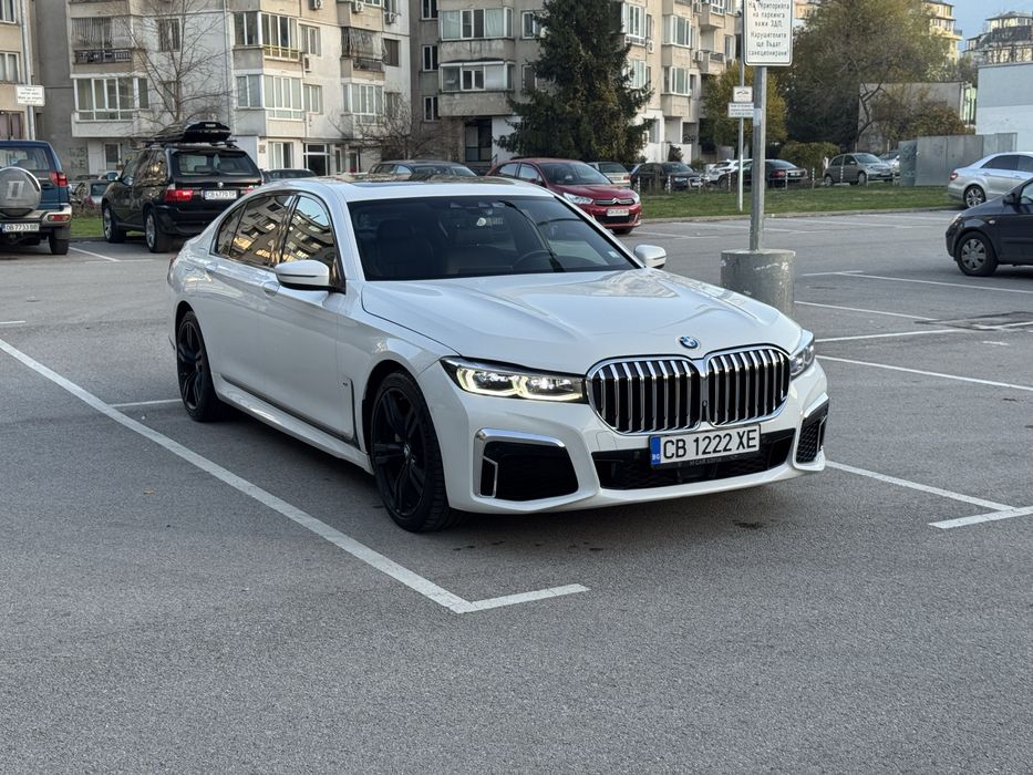 BMW 740Li сервизна книжка