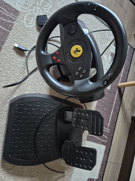 Волан с педали Thrustmaster GT