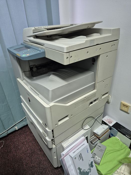 Imprimantă Canon IR2025i