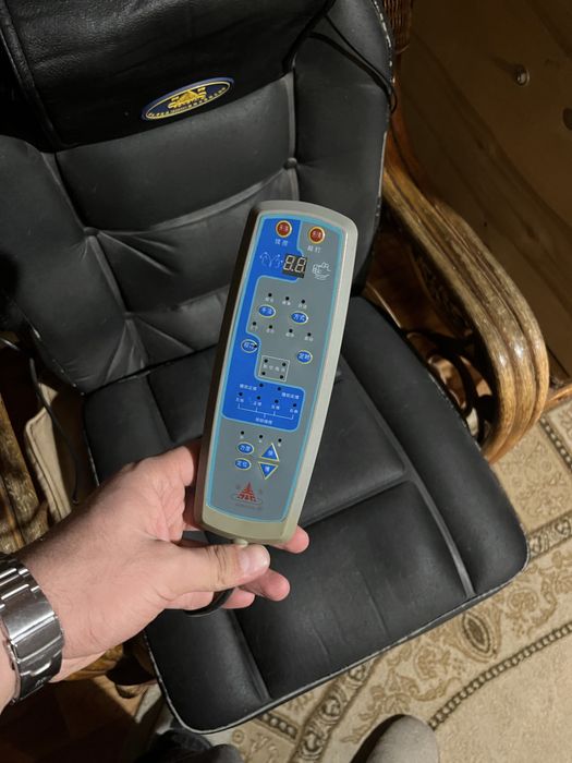 Массажное кресло