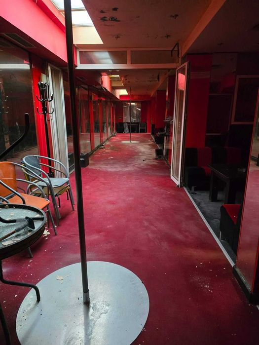 Продава се Магазин в Стара Загора, Център - 190 кв.м за 700 €/кв.м - Снимка #1