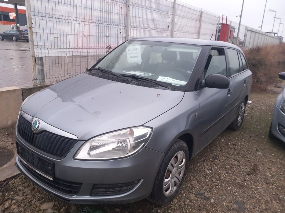 Skoda fabia 1.2 benzină (2950 euro)