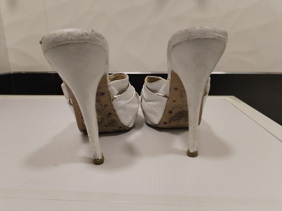 Срочно Шлепки женские кожаные 37 размер