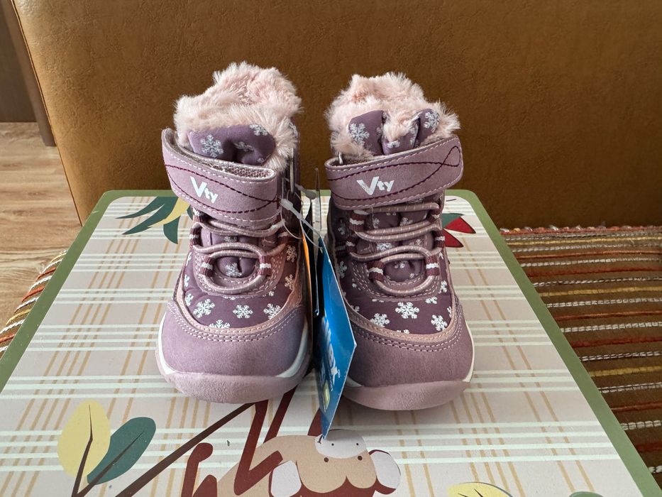 Нови детски ботуши Vty