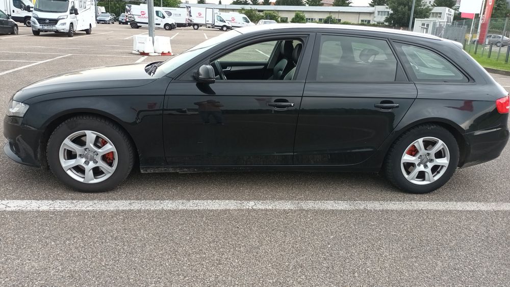 Vand audi a4 b8 2.0