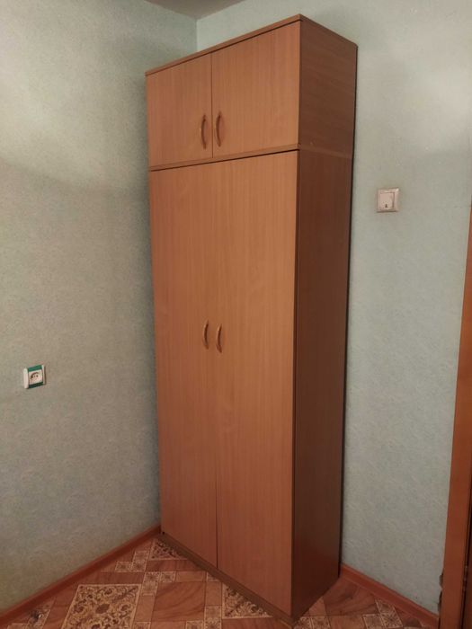 Платяной шкаф с антресолью