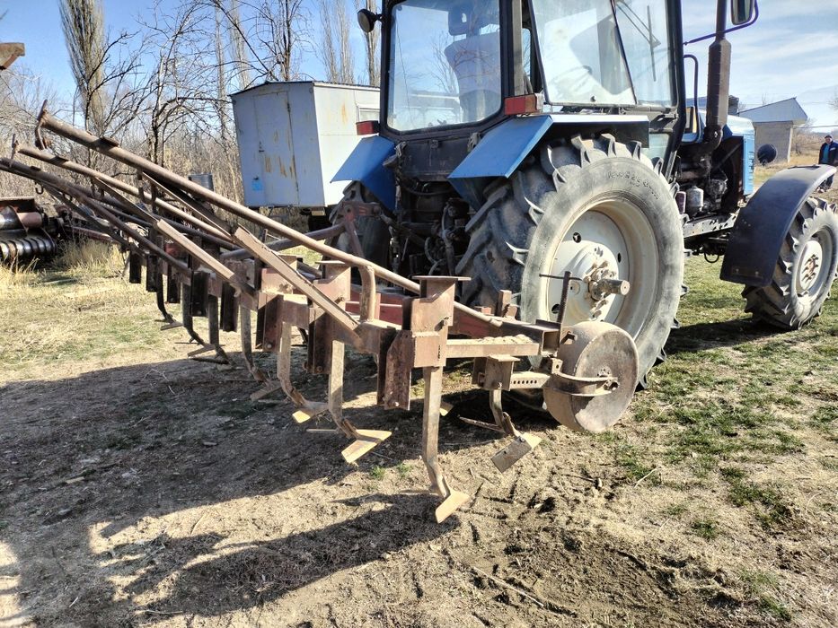 Трактор Мтз 1221