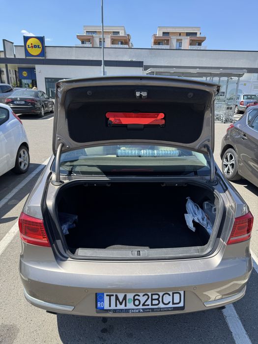 Volkswagen Passat B7 2.0TDI 4Motion 170 hp DSG 2012 Highline