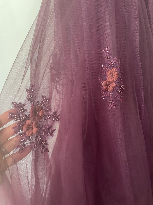 Официална лилава рокля