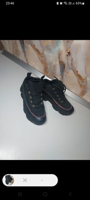 Adidași în stare foarte buna