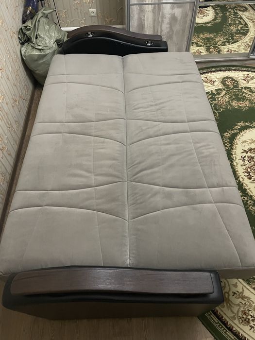 Продам диван б/у