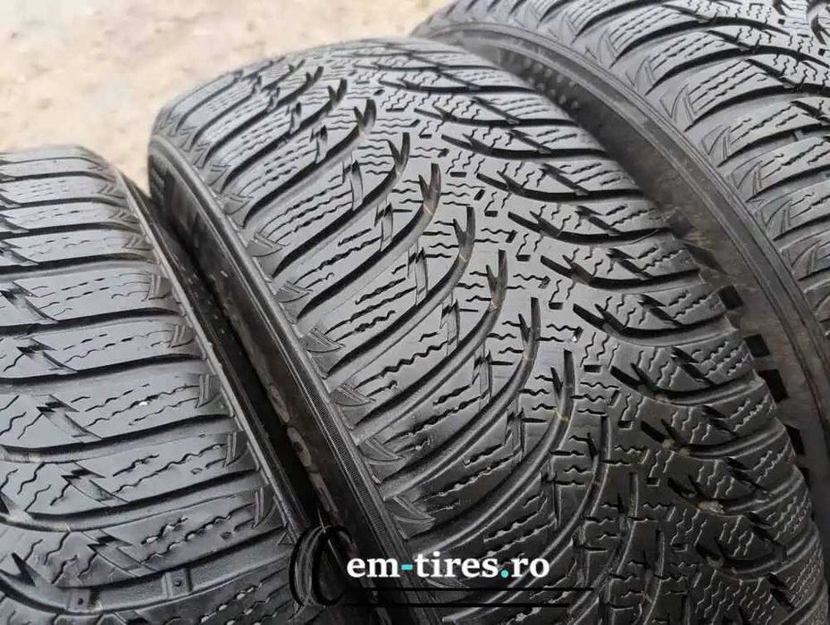 SET 4 Anvelope Iarna 205/65 R15 KUMHO WinterCraft WP51 94H - CU JANTE