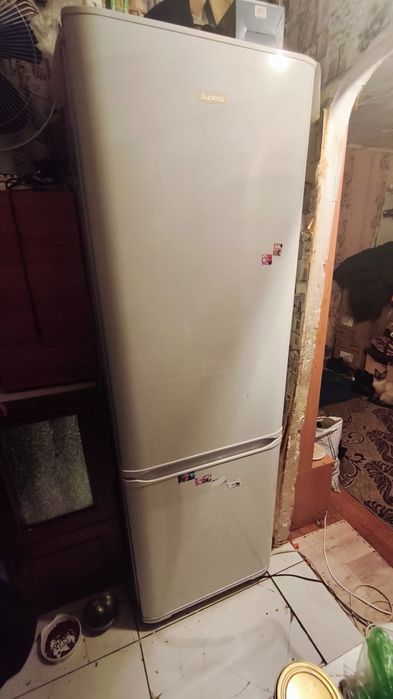 Холодильник на продажу