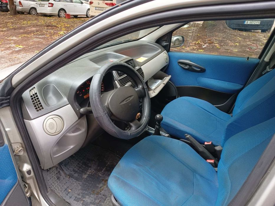 Фиат Пунто 2000 година