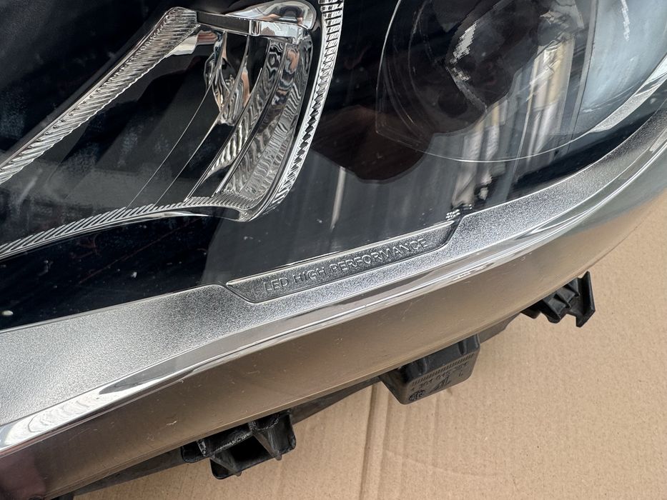 Far faruri Mercedes GLA w156 x156 facelift Led High Performance
