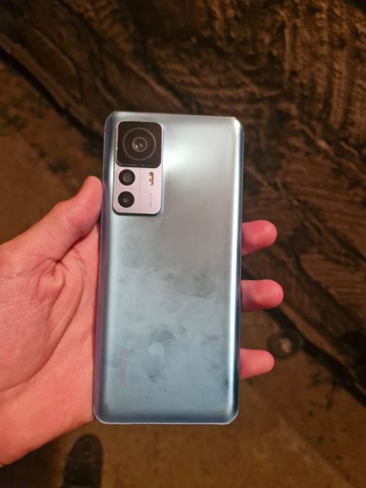 Xiaomi 12T pro .