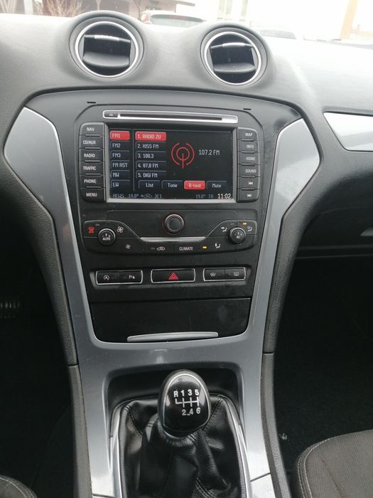 Vând ford mondeo 2013