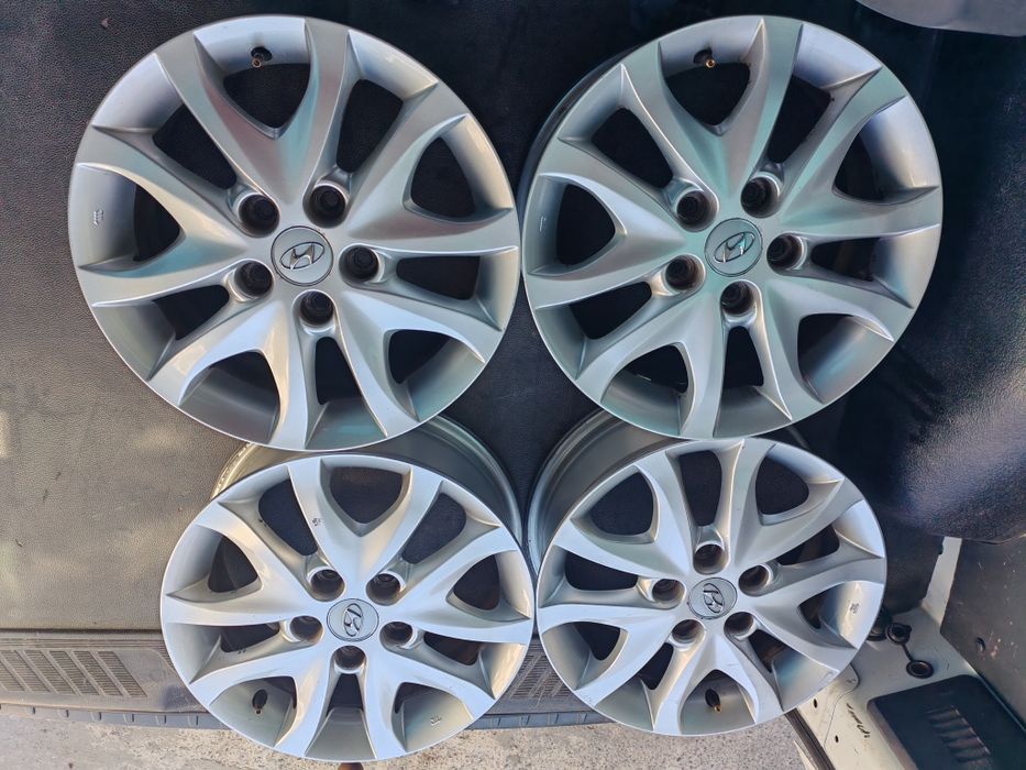 Jante aluminiu originale Hyundai, pe 16,in stare impecabilă
