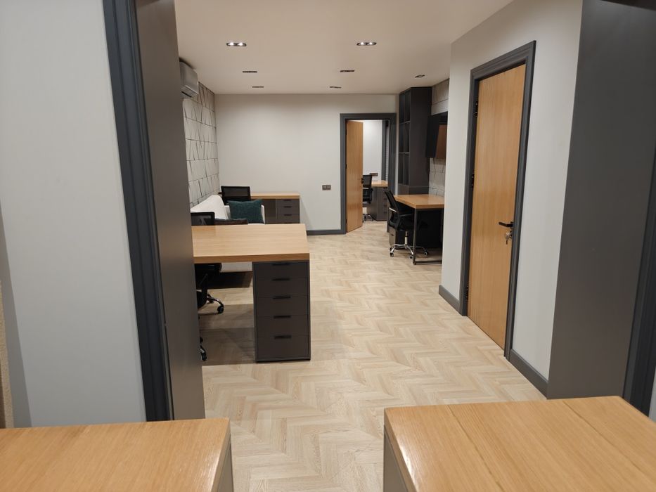 Сдается офис 90 м² на улице Дормон в минуте ходьбы от IT Park