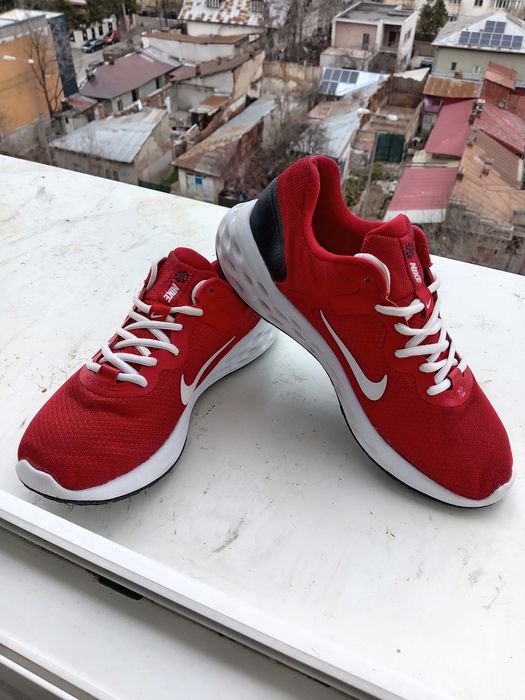 Adidas Nike REVOLUTION 6 marimea.43, (27.5 cm) made in Vietnam.