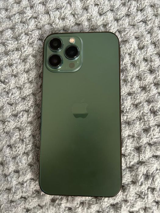 Продам айфон 13 про макс