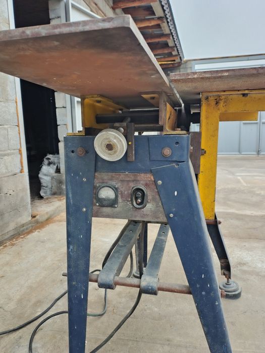 Циркулярка. На 220в.