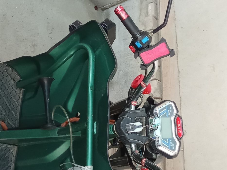 Bobo mator  srochna sotiladi