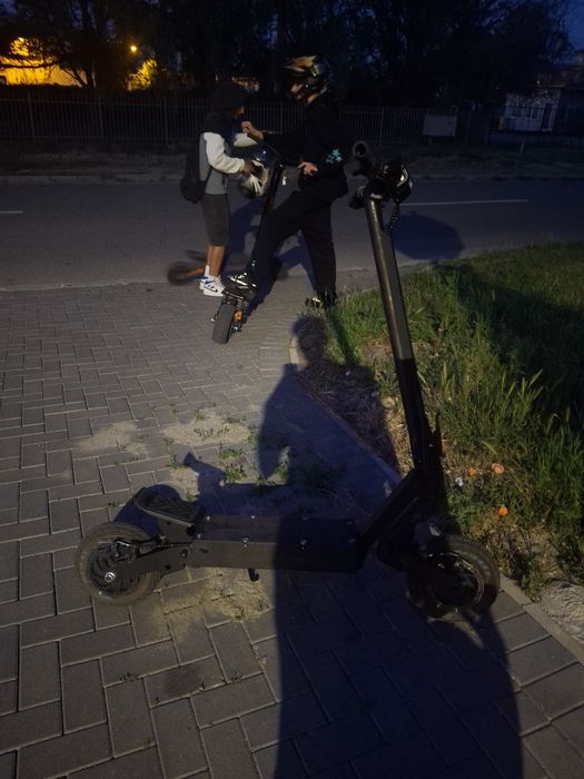 Myria g2 (schimb cu g4) ofer pe langa
