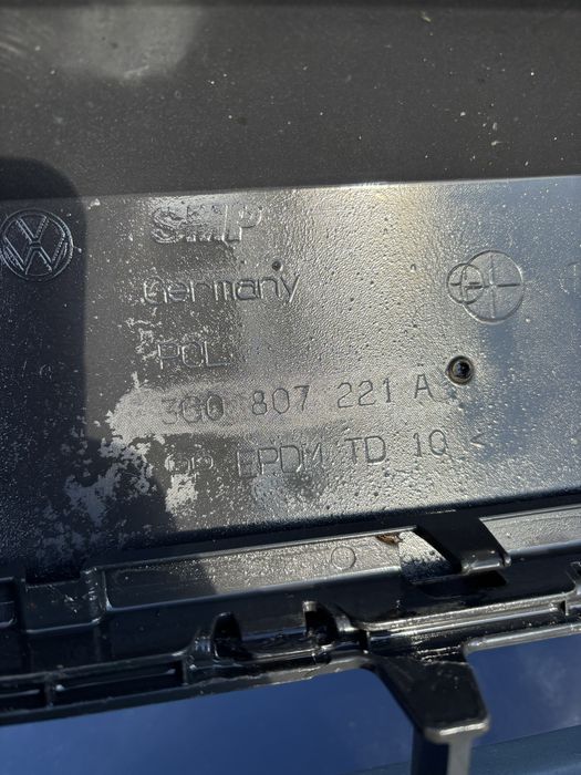 предна броня за vw passat b8 3G0807221A