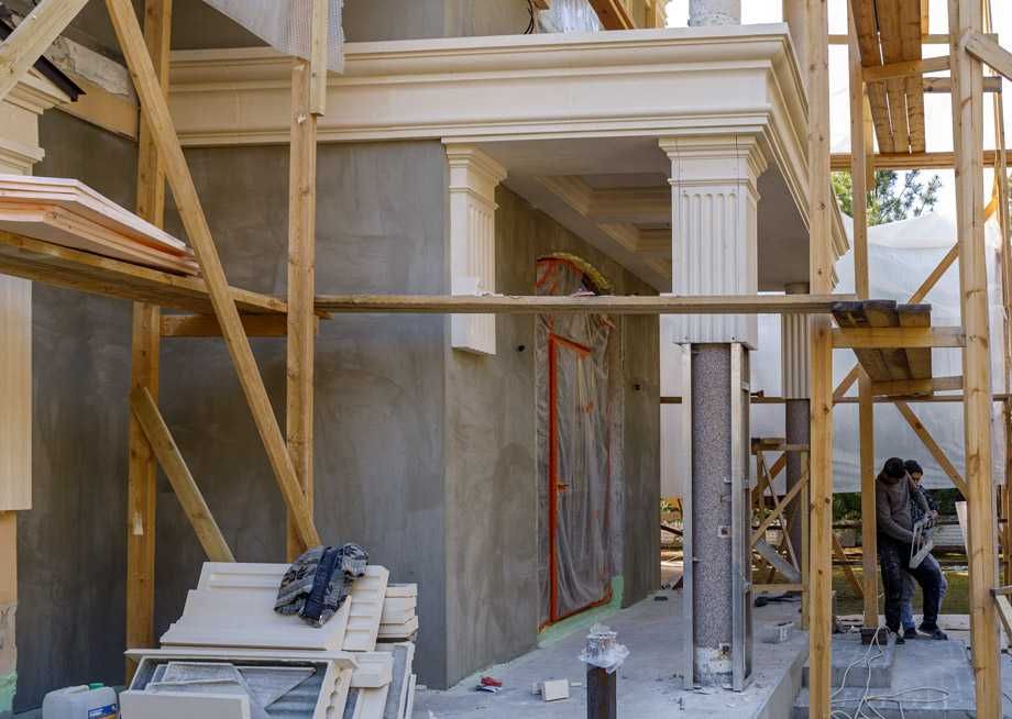 Pilastru, capitel , coloane