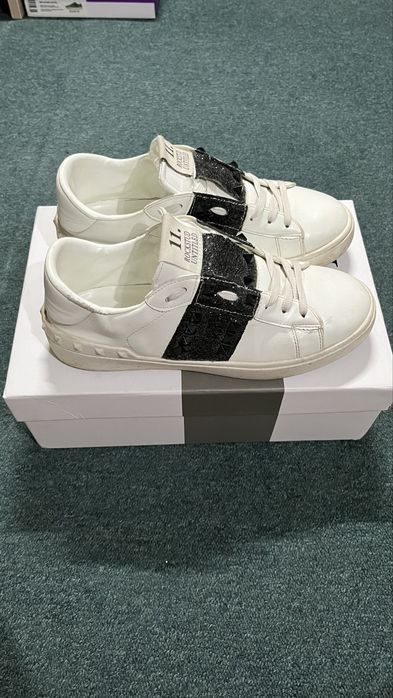 Кеды Valentino Garavani 11.