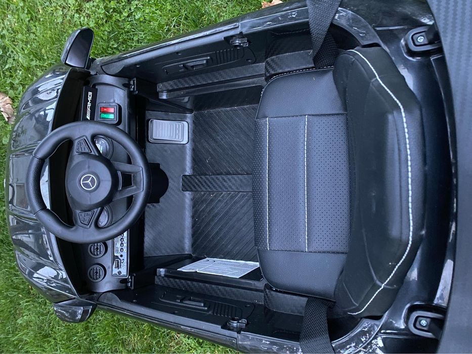 Акумулаторна кола Mercedes AMG GTR, 12V с дистанционно управление