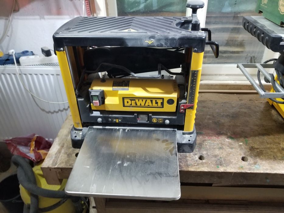 DeWalt DW733 rindea electrica grosime