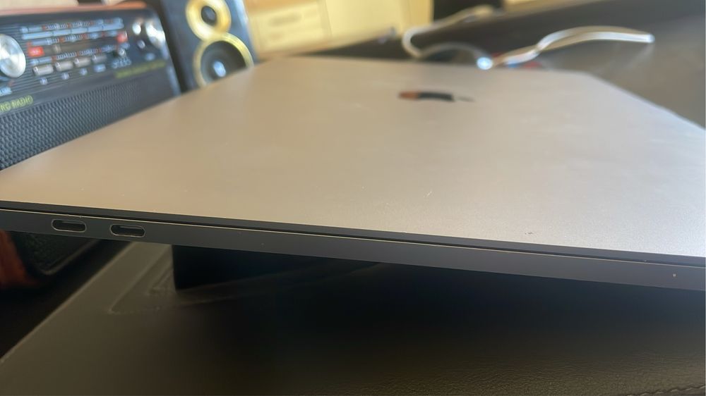 MacBook Pro 16 (2016)
