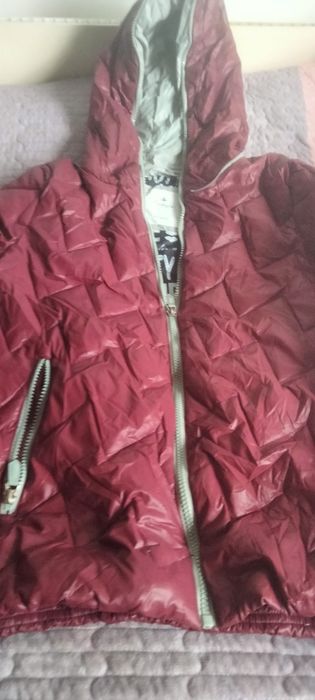 Продам куртки не дорого