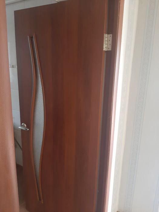 Двери межком. Ламинат