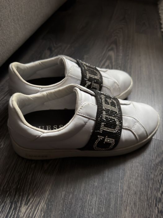 Дамски кецове Guess