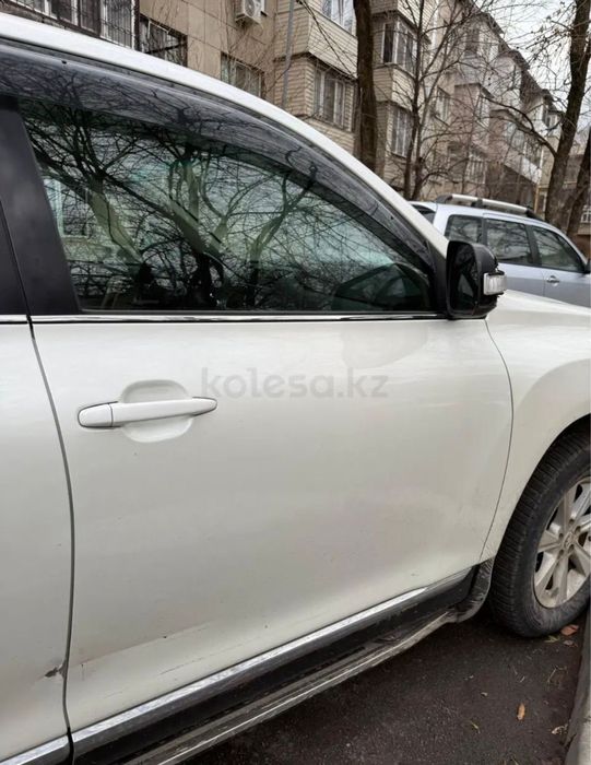 Highlander 2012 года 2.7л