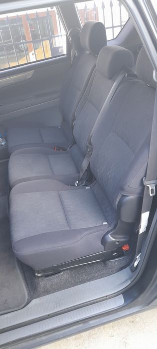 Toyota Avensis Verso  , 7местна