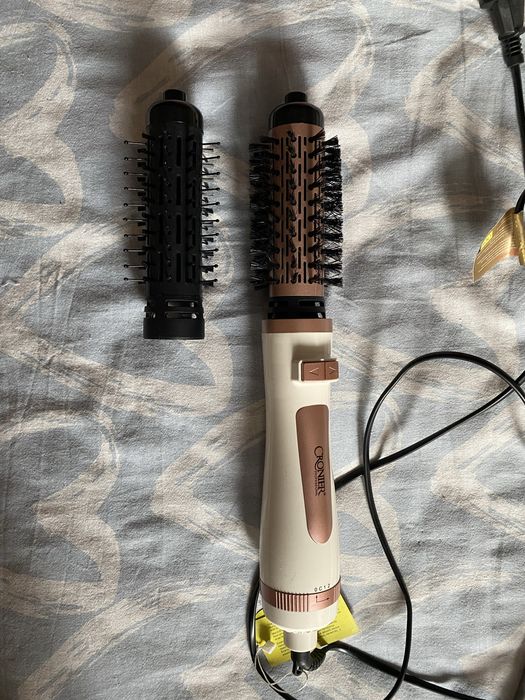 Продам фен-щетку для укладки