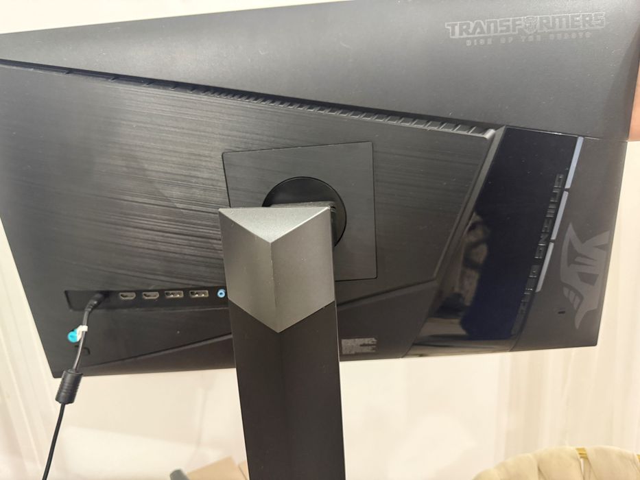 Монитор thunder robot 240