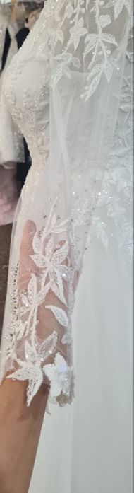 Vând rochie de mireasă.